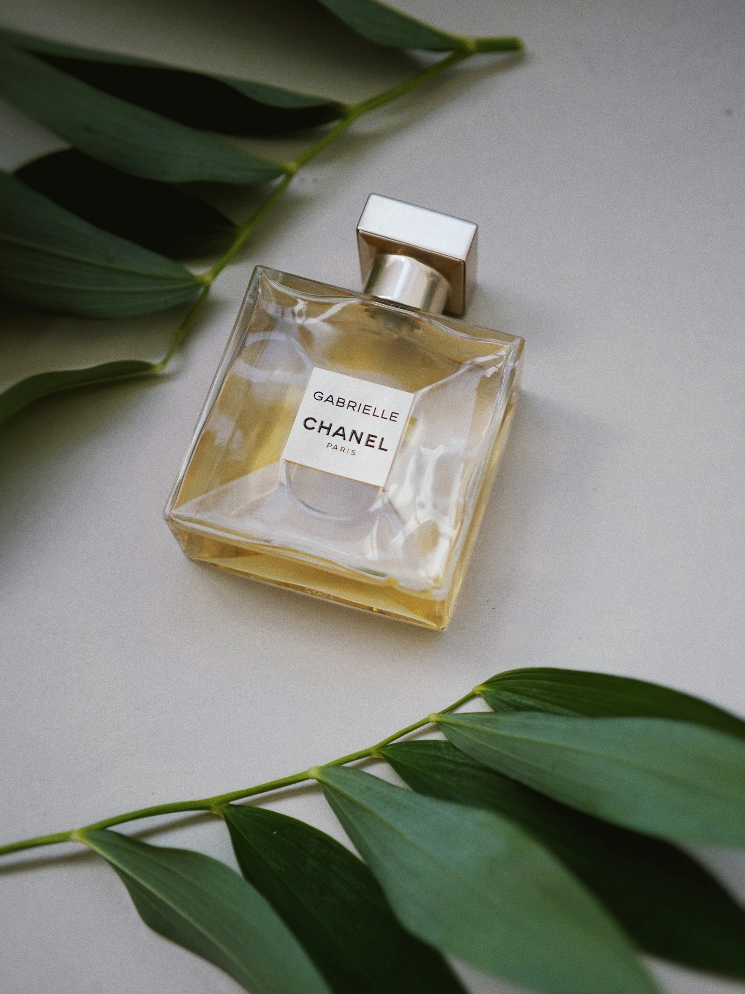 Lumen Fragrance Ambree Campaign